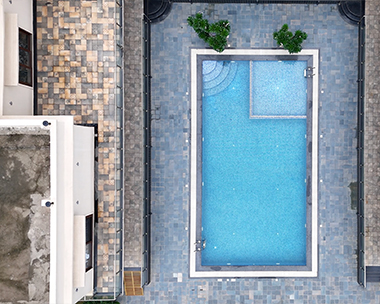 bunglow swimming pool 1